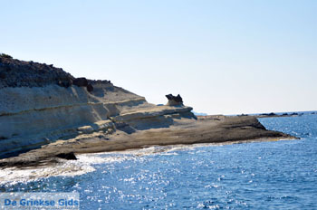 Pollonia Milos | Cycladen Griekenland | Foto 5 - Foto van https://www.grieksegids.nl/fotos/milos/normaal/pollonia-005.jpg