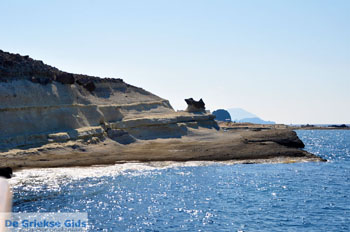 Pollonia Milos | Cycladen Griekenland | Foto 6 - Foto van https://www.grieksegids.nl/fotos/milos/normaal/pollonia-006.jpg