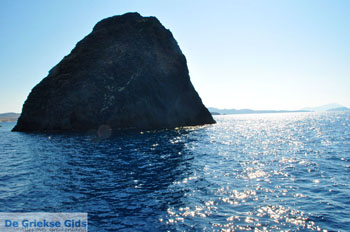 Pollonia Milos | Cycladen Griekenland | Foto 9 - Foto van https://www.grieksegids.nl/fotos/milos/normaal/pollonia-009.jpg