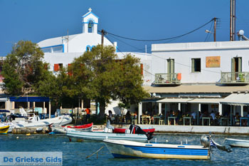 Pollonia Milos | Cycladen Griekenland | Foto 45 - Foto van https://www.grieksegids.nl/fotos/milos/normaal/pollonia-045.jpg