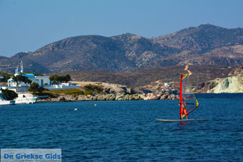 Pollonia Milos | Cycladen Griekenland | Foto 57 - Foto van https://www.grieksegids.nl/fotos/milos/normaal/pollonia-057.jpg