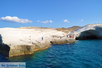 Sarakiniko Milos | Cycladen Griekenland | Foto 29 - Foto van https://www.grieksegids.nl/fotos/milos/normaal/sarakiniko-029.jpg
