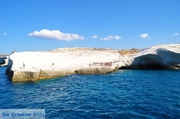 Sarakiniko Milos | Cycladen Griekenland | Foto 34 - Foto van https://www.grieksegids.nl/fotos/milos/normaal/sarakiniko-034.jpg
