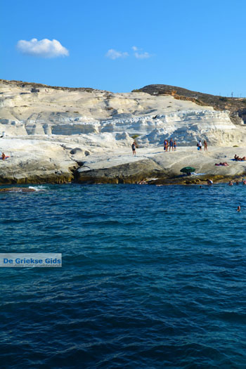 Sarakiniko Milos | Cycladen Griekenland | Foto 67 - Foto van https://www.grieksegids.nl/fotos/milos/normaal/sarakiniko-067.jpg