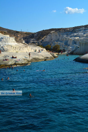 Sarakiniko Milos | Cycladen Griekenland | Foto 70 - Foto van https://www.grieksegids.nl/fotos/milos/normaal/sarakiniko-070.jpg
