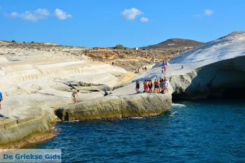 Sarakiniko Milos | Cycladen Griekenland | Foto 90 - Foto van https://www.grieksegids.nl/fotos/milos/normaal/sarakiniko-090.jpg