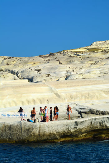 Sarakiniko Milos | Cycladen Griekenland | Foto 96 - Foto van https://www.grieksegids.nl/fotos/milos/normaal/sarakiniko-096.jpg