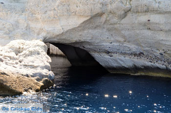Sykia Milos | Cycladen Griekenland | Foto 20 - Foto van https://www.grieksegids.nl/fotos/milos/normaal/sykia-milos-020.jpg