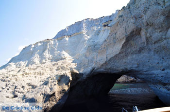 Sykia Milos | Cycladen Griekenland | Foto 36 - Foto van https://www.grieksegids.nl/fotos/milos/normaal/sykia-milos-036.jpg