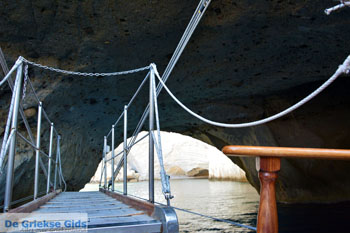 Sykia Milos | Cycladen Griekenland | Foto 76 - Foto van https://www.grieksegids.nl/fotos/milos/normaal/sykia-milos-076.jpg