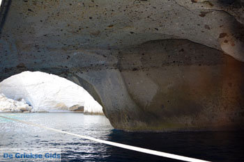 Sykia Milos | Cycladen Griekenland | Foto 78 - Foto van https://www.grieksegids.nl/fotos/milos/normaal/sykia-milos-078.jpg