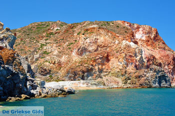 Thiorichia Milos | Cycladen Griekenland | Foto 2 - Foto van https://www.grieksegids.nl/fotos/milos/normaal/thiorichia-002.jpg