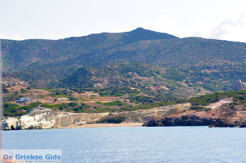 Triades Milos | Cycladen Griekenland | Foto 16 - Foto van https://www.grieksegids.nl/fotos/milos/normaal/triades-milos-016.jpg