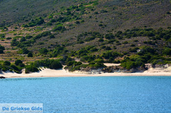 Triades Milos | Cycladen Griekenland | Foto 30 - Foto van https://www.grieksegids.nl/fotos/milos/normaal/triades-milos-030.jpg