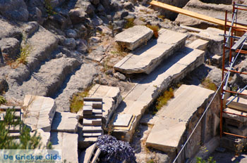 Trypiti Milos | Cycladen Griekenland | Foto 4 - Foto van https://www.grieksegids.nl/fotos/milos/normaal/trypiti-milos-004.jpg