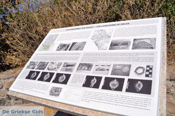 Trypiti Milos | Cycladen Griekenland | Foto 17 - Foto van https://www.grieksegids.nl/fotos/milos/normaal/trypiti-milos-017.jpg