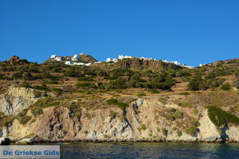 Trypiti Milos | Cycladen Griekenland | Foto 38 - Foto van https://www.grieksegids.nl/fotos/milos/normaal/trypiti-milos-038.jpg