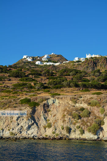 Trypiti Milos | Cycladen Griekenland | Foto 40 - Foto van https://www.grieksegids.nl/fotos/milos/normaal/trypiti-milos-040.jpg