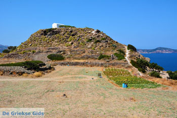 Trypiti Milos | Cycladen Griekenland | Foto 57 - Foto van https://www.grieksegids.nl/fotos/milos/normaal/trypiti-milos-057.jpg