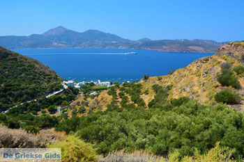 Trypiti Milos | Cycladen Griekenland | Foto 65 - Foto van https://www.grieksegids.nl/fotos/milos/normaal/trypiti-milos-065.jpg