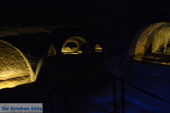 Trypiti Milos | Cycladen Griekenland | Foto 71 - Foto van https://www.grieksegids.nl/fotos/milos/normaal/trypiti-milos-071.jpg