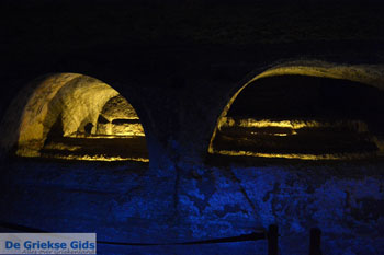 Trypiti Milos | Cycladen Griekenland | Foto 72 - Foto van https://www.grieksegids.nl/fotos/milos/normaal/trypiti-milos-072.jpg