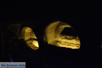 Trypiti Milos | Cycladen Griekenland | Foto 73 - Foto van https://www.grieksegids.nl/fotos/milos/normaal/trypiti-milos-073.jpg