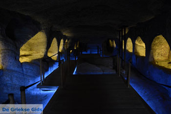 Trypiti Milos | Cycladen Griekenland | Foto 75 - Foto van https://www.grieksegids.nl/fotos/milos/normaal/trypiti-milos-075.jpg