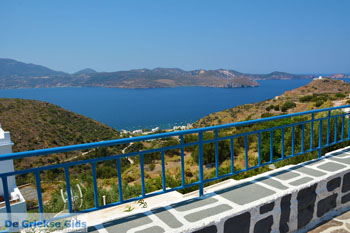 Trypiti Milos | Cycladen Griekenland | Foto 94 - Foto van https://www.grieksegids.nl/fotos/milos/normaal/trypiti-milos-094.jpg