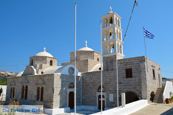 Zefyria Milos | Cycladen Griekenland | Foto 2 - Foto van https://www.grieksegids.nl/fotos/milos/normaal/zefyria-milos-002.jpg