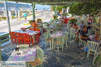 Tourlos Mykonos - Cycladen -  Foto 2 - Foto van https://www.Grieksegids.nl/fotos/mykonos/tourlos/350pix/tourlos-mykonos-002.jpg