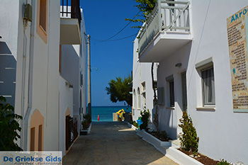 Agia Anna Naxos - Cycladen Griekenland - nr 10 - Foto van https://www.grieksegids.nl/fotos/naxos/normaal/agia-anna-naxos-010.jpg