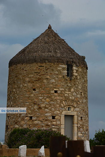 Ano Sangri Naxos - Cycladen Griekenland- nr 6 - Foto van https://www.grieksegids.nl/fotos/naxos/normaal/ano-sangri-naxos-006.jpg