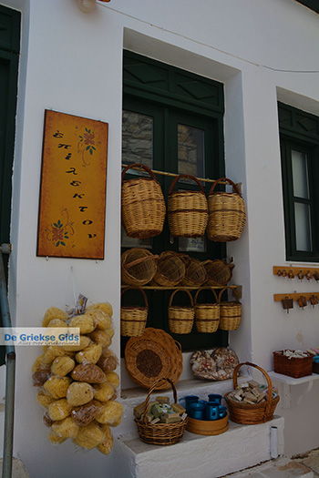 Apiranthos Naxos - Cycladen Griekenland- nr 42 - Foto van https://www.grieksegids.nl/fotos/naxos/normaal/apiranthos-naxos-042.jpg