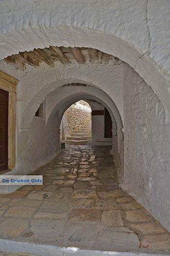Apiranthos Naxos - Cycladen Griekenland- nr 62 - Foto van https://www.grieksegids.nl/fotos/naxos/normaal/apiranthos-naxos-062.jpg