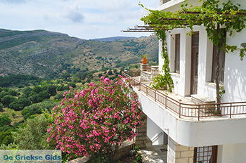 Apiranthos Naxos - Cycladen Griekenland- nr 63 - Foto van https://www.grieksegids.nl/fotos/naxos/normaal/apiranthos-naxos-063.jpg