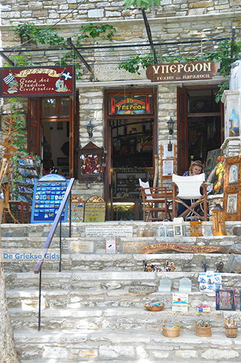 Apiranthos Naxos - Cycladen Griekenland- nr 72 - Foto van https://www.grieksegids.nl/fotos/naxos/normaal/apiranthos-naxos-072.jpg