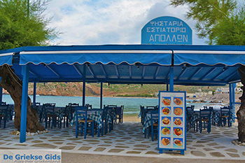 Apollonas Naxos - Cycladen Griekenland- nr 7 - Foto van https://www.grieksegids.nl/fotos/naxos/normaal/apollonas-naxos-007.jpg