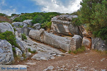 Apollonas Naxos - Cycladen Griekenland- nr 41 - Foto van https://www.grieksegids.nl/fotos/naxos/normaal/apollonas-naxos-041.jpg