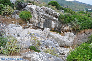 Apollonas Naxos - Cycladen Griekenland- nr 70 - Foto van https://www.grieksegids.nl/fotos/naxos/normaal/apollonas-naxos-070.jpg