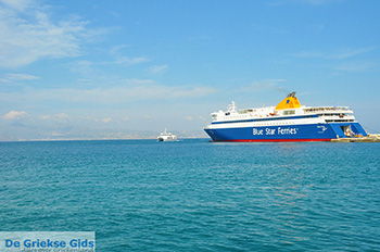 Bootjes bij Naxos - Cycladen Griekenland- nr 1 - Foto van https://www.grieksegids.nl/fotos/naxos/normaal/bootjes-bij-naxos-001.jpg