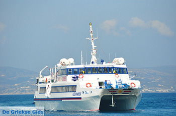 Bootjes bij Naxos - Cycladen Griekenland- nr 2 - Foto van https://www.grieksegids.nl/fotos/naxos/normaal/bootjes-bij-naxos-002.jpg