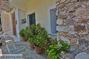 Engares Naxos - Cycladen Griekenland- nr 9 - Foto van https://www.grieksegids.nl/fotos/naxos/normaal/engares-naxos-009.jpg