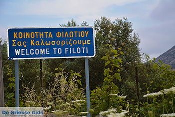 Filoti Naxos - Cycladen Griekenland- nr 3 - Foto van https://www.grieksegids.nl/fotos/naxos/normaal/filoti-naxos-003.jpg