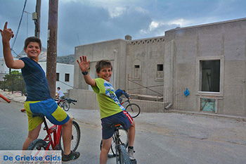 Filoti Naxos - Cycladen Griekenland- nr 11 - Foto van https://www.grieksegids.nl/fotos/naxos/normaal/filoti-naxos-011.jpg