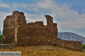 Kato Sangri Naxos - Cycladen Griekenland- nr 48 - Foto van https://www.grieksegids.nl/fotos/naxos/normaal/kato-sangri-naxos-048.jpg