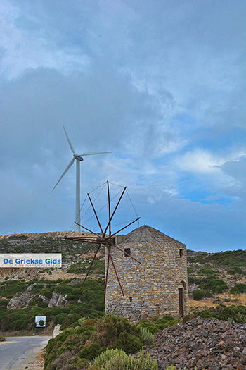 Koronos Naxos - Cycladen Griekenland - nr 4 - Foto van https://www.grieksegids.nl/fotos/naxos/normaal/koronos-naxos-004.jpg