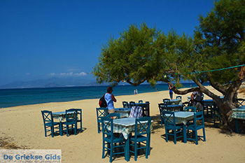 Marangas Naxos - Cycladen Griekenland - nr 3 - Foto van https://www.grieksegids.nl/fotos/naxos/normaal/marangas-naxos-003.jpg