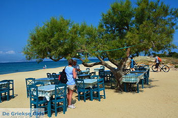 Marangas Naxos - Cycladen Griekenland - nr 6 - Foto van https://www.grieksegids.nl/fotos/naxos/normaal/marangas-naxos-006.jpg