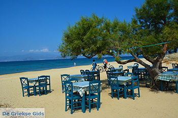 Marangas Naxos - Cycladen Griekenland - nr 9 - Foto van https://www.grieksegids.nl/fotos/naxos/normaal/marangas-naxos-009.jpg